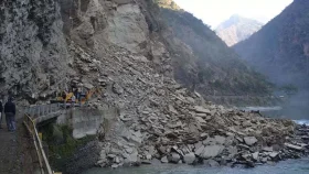 চীন আর ভারতের সীমান্ত স্থাপনা যেভাবে হিমালয়ে বিপদ তৈরি করছে
