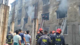 ভবনে ছিল না অগ্নিনির্বাপণ ব্যবস্থা, ড্রেনের পানিতে নেভে আগুন: ফায়ার সার্ভিস