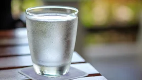 গরমে ফ্রিজের ঠান্ডা পানি খাচ্ছেন?