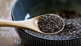 চিয়ার সিডের ছোঁয়ায় ঝলমলে ত্বক