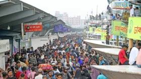 ভোগান্তি নিয়েই বাড়ি ফিরছে মানুষ