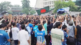 কোটা বাতিলের দাবিতে শাহবাগে শিক্ষার্থীদের অবস্থান &nbsp;