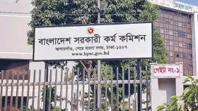 ফাঁস হওয়া প্রশ্নে নিয়োগপ্রাপ্তদের তালিকা প্রকাশে আইনি নোটিশ