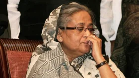 শেখ হাসিনার পতনের ভবিষ্যদ্বাণী করেছিলেন ভারতীয় জ্যোতিষী