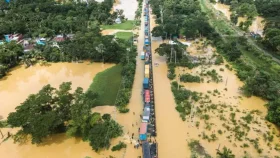 বন্যায় মৃতের সংখ্যা বেড়ে ২৩, ক্ষতিগ্রস্ত ৫৭ লাখ মানুষ