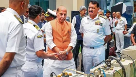 যুদ্ধের সক্ষমতা বাড়াচ্ছে ভারত, নৌ-কমান্ডারদের প্রস্তুত থাকার আহ্বান