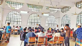 ঢাবির ক্যান্টিনের খাবারে ই-কোলাইসহ ১৪ ধরনের ক্ষতিকর জীবাণু