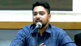 সাংবাদিকদের সঙ্গে দাসসুলভ আচরণের সুযোগ নেই: তথ্য উপদেষ্টা