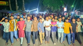 রাষ্ট্রপতির পদত্যাগের দাবিতে বেরোবিতে বিক্ষোভ