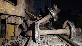 ব্রাহ্মণবাড়িয়ায় ট্রেন লাইনচ্যুত, ঢাকার সঙ্গে চট্টগ্রাম-সিলেটের রেল যোগাযোগ বন্ধ