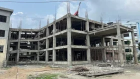 মঠবাড়িয়ায় উপজেলা স্বাস্থ্য কমপ্লেক্স ভবন অর্থ সংকটে নির্মাণ কাজ স্থবির