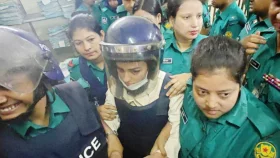 ফ্যাসিস্টের সহযোগী বলায় কাঠগড়ায় কাঁদলেন নুসরাত ফারিয়া