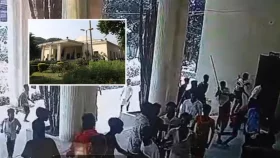 সিরাজগঞ্জে রবীন্দ্রনাথ ঠাকুরের কাছারিবাড়িতে হামলা-ভাঙচুর