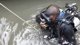 টঙ্গীতে খোলা ম্যানহোলে পড়ে নারী নিখোঁজ