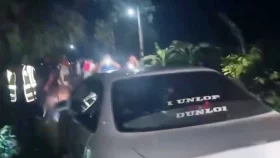 প্রাইভেট কার থামিয়ে চালককে গলা কেটে হত্যা
