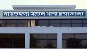 গ্রেপ্তারের পর পুলিশের হাতকড়া নিয়ে পালালেন আওয়ামী লীগ নেতা, ২ পুলিশ সদস্য আহত
