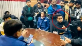 থানায় বসে ওসিকে হুমকি দেওয়া সেই বৈষম্যবিরোধী নেতা আটক