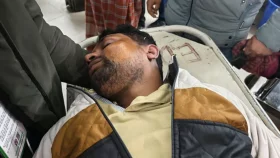 কুড়িগ্রামে এনসিপি প্রার্থীর গাড়িতে হামলার অভিযোগ, প্রার্থীর ভাইসহ আহত ৫