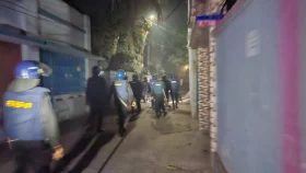 মাদারীপুরে ফের দুপক্ষের সংঘর্ষ: একের পর এক ককটেল বিস্ফোরণে ছড়ালো আতঙ্ক