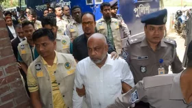 আদালতে হট্টগোলের ঘটনায় আইনজীবী সমিতির সভাপতি কারাগারে, প্রতিবাদে আদালত বর্জন&nbsp;