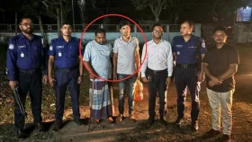 পেট্রোল মজুত করে অতিরিক্ত দামে বিক্রি, জামাই-শ্বশুরের কারাদণ্ড