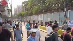 গ্রাফিতিতে &lsquo;গুপ্ত&rsquo; লেখা নিয়ে চট্টগ্রামে ছাত্রদল-শিবির সংঘর্ষ