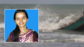 কালবৈশাখী ঝড়ে কর্ণফুলীতে নৌকাডুবি, নারী নিখোঁজ