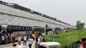 যমুনা সেতুর পশ্চিমে ১০ কিলোমিটার এলাকায় জুড়ে তীব্র যানজট&nbsp;