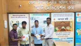 দীর্ঘ ২৭ বছর পর যুবককে সন্তানের স্বীকৃতি দিলেন বাবা
