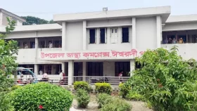 শিক্ষার্থীকে শাসনের জেরে বিদ্যালয়ে ঢুকে ৩ শিক্ষিকাকে পেটালেন অভিভাবক&nbsp;