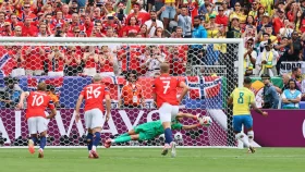 পেনাল্টি মিসের হতাশা নিয়ে প্রথমার্ধ শেষ করলো ব্রাজিল&nbsp;