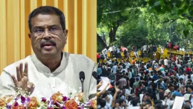 অবশেষে পদত্যাগ করলেন ভারতের শিক্ষামন্ত্রী