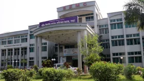 বগুড়ায় শজিমেক হাসপাতালে ইন্টার্ন চিকিৎসকদের কর্মবিরতি, বন্ধ বহির্বিভাগ