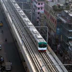 দুর্ঘটনার পর উত্তরা থেকে আগারগাঁও পর্যন্ত ট্রেন চলাচল শুরু