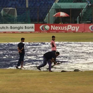 শান্তা লেটন চলে যাবার পর বৃষ্টি এলো