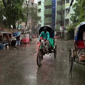 আজ বৃষ্টি হলেও থাকবে ভ্যাপসা গরম