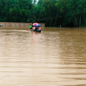 কক্সবাজারের সাত উপজেলায় ৩০০ গ্রাম প্লাবিত