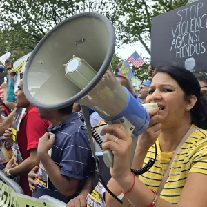 হিন্দু ধর্মাবলম্বীদের ওপর হামলার প্রতিবাদে নিউইয়র্কে বিক্ষোভ