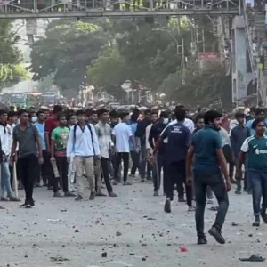 আবারও সংঘর্ষে জড়াল ঢাকা ও সিটি কলেজের শিক্ষার্থীরা