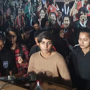 কিরণ, যাকে সাবিনাদ বলা হত, কাউকে আপত্তি করেনি