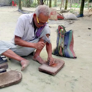 স্মার্ট যুগেও টিকে আছে ঐতিহ্যবাহী শিলপাটা