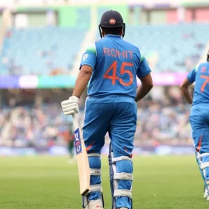 টাস্কিন প্রথমবারের মতো ভারতীয় শিবিরে হিট