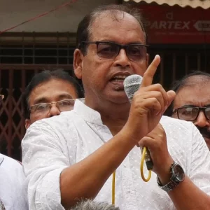 বিএনপি ‘না’ ভোটে গেলে গণভোট অর্থহীন: দুদু