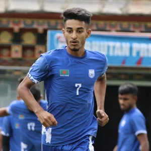 জাতীয় দলে ফুটবল খেলোয়াড়, মিরসেসেন