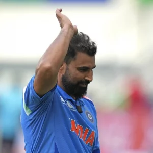 দ্বিতীয় দ্বিতীয় রামি চ্যাম্পিয়ন্স কাপে ব্যয়বহুল