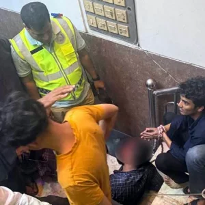 ধানমন্ডিতে র‍্যাব-ম্যাজিস্ট্রেট-ছাত্র পরিচয়ে ডাকাতি, গ্রেপ্তার ৪