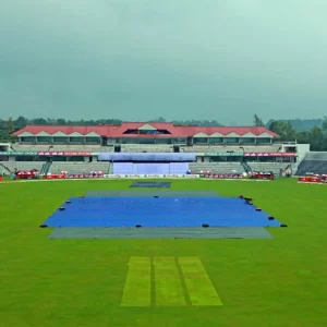খেলার তৃতীয় দিন বৃষ্টির কারণে শুরু হয়নি