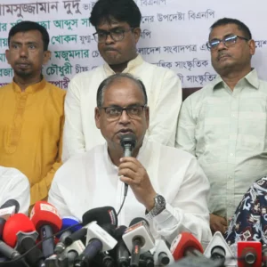 দ্রুত নির্বাচন দিলে দেশ রক্ষা পাবে: দুদু