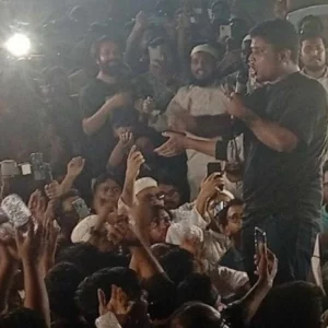 যাদের ক্ষমতায় বসিয়েছি, তারা মানুষের পালস বুঝতে পারেনি: হাসনাত আবদুল্লাহ