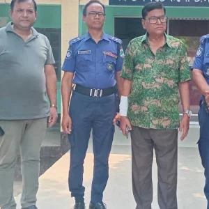 ভারতে যাওয়ার সময় আওয়ামী লীগ নেতা গ্রেপ্তার